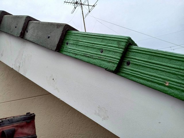 ケラバ瓦　側面